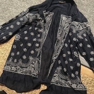 Massimo Dutti Navy Graphic Light Weight Button Down‎ Shirt